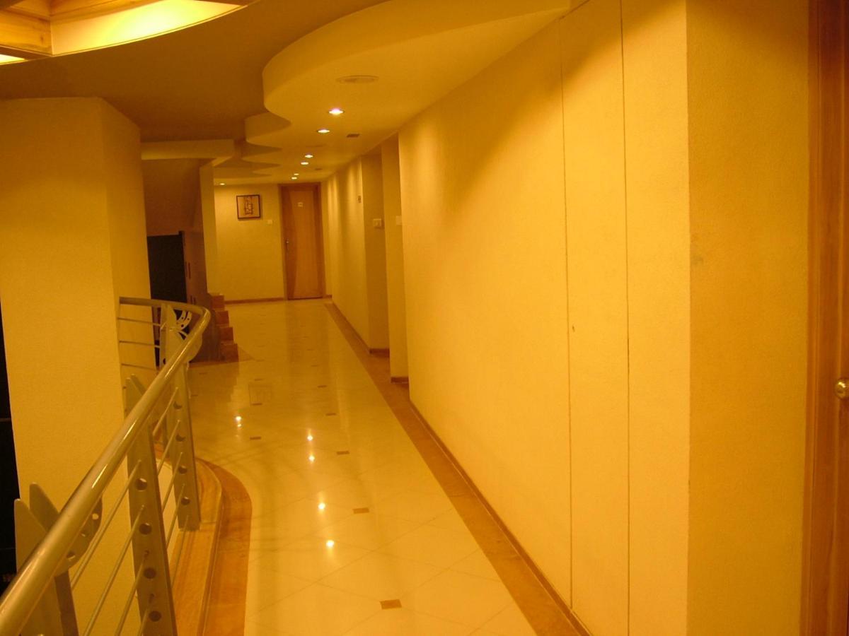 Hotel City Park, Szolápur Kültér fotó