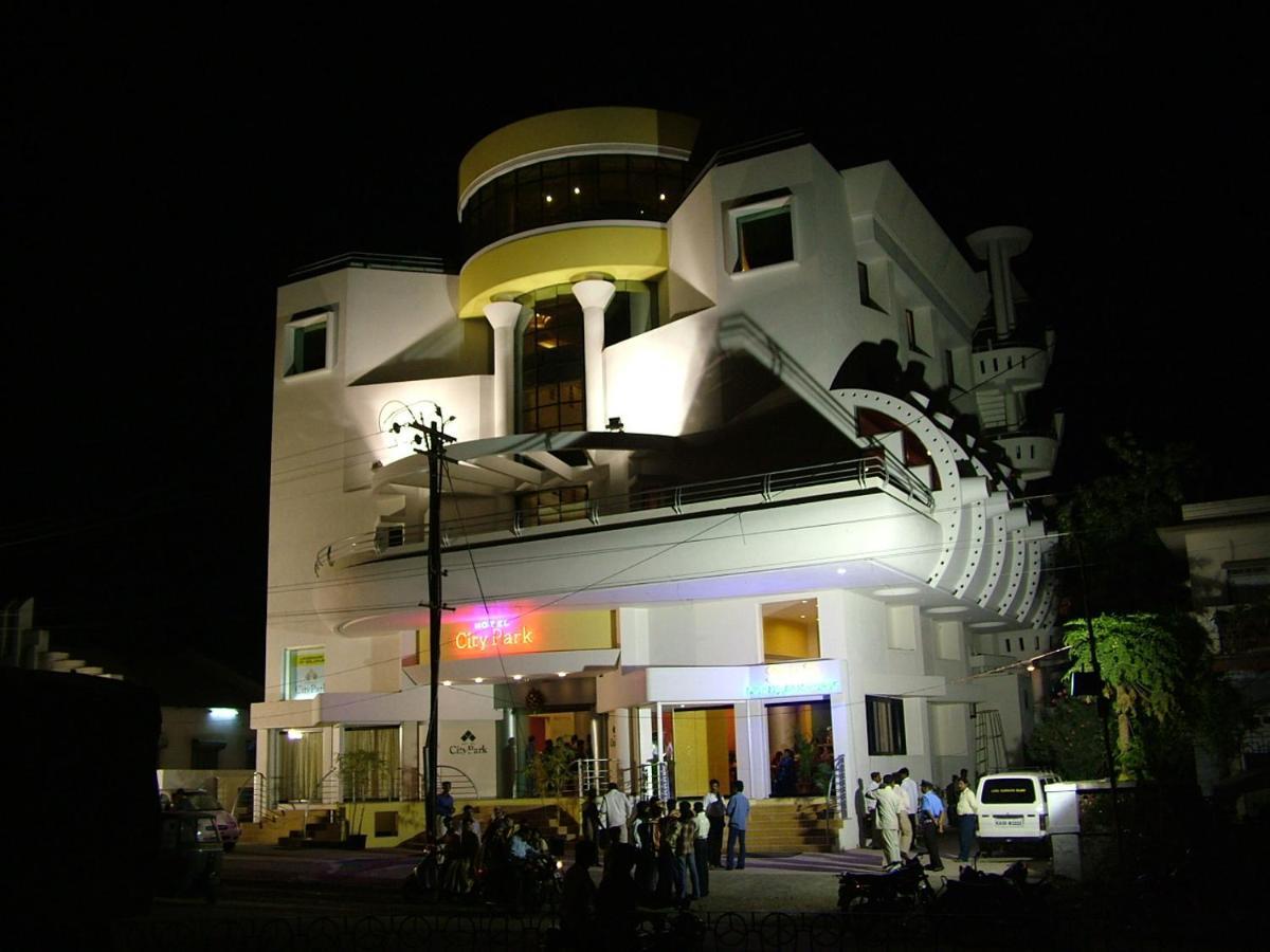 Hotel City Park, Szolápur Kültér fotó