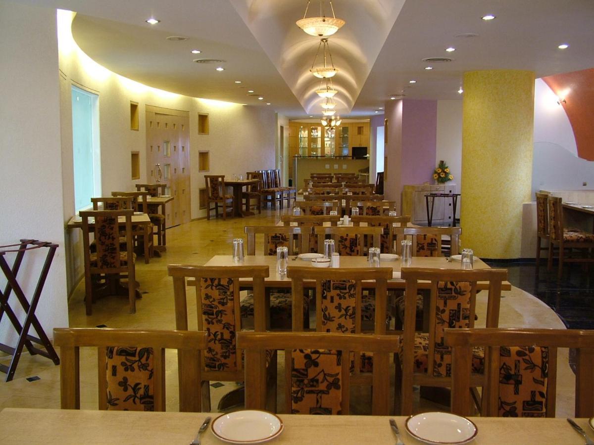 Hotel City Park, Szolápur Kültér fotó
